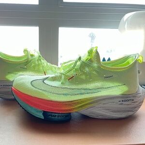 Nike Air Zoom Alphafly Next% Men's Size 8.5 US CI9925 700 Volt ‘Fast Pack’